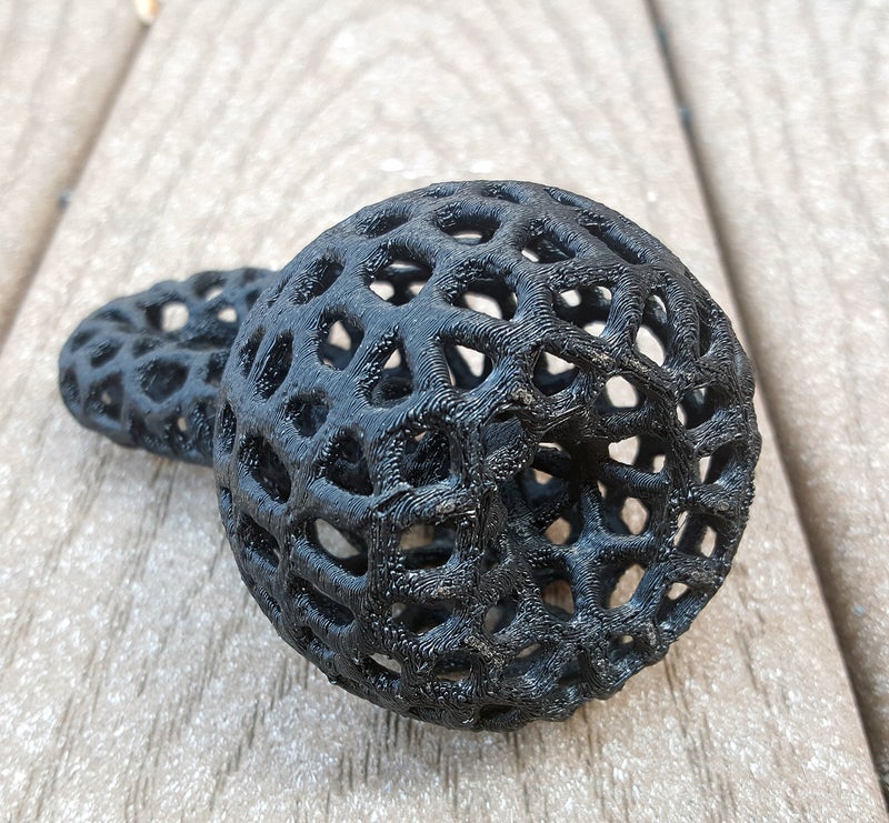 3D Central Klein Bottle 3D Printed Vase Mathematics Art - Image 3